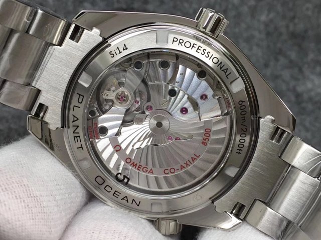 VS Factory Replika Omega Planet Ocean 600m Turuncu, Super Clone 8500 Mekanizmalı, Ücretsiz Turuncu Kauçuk Kayış Hediyeli — 12. fotoğraf