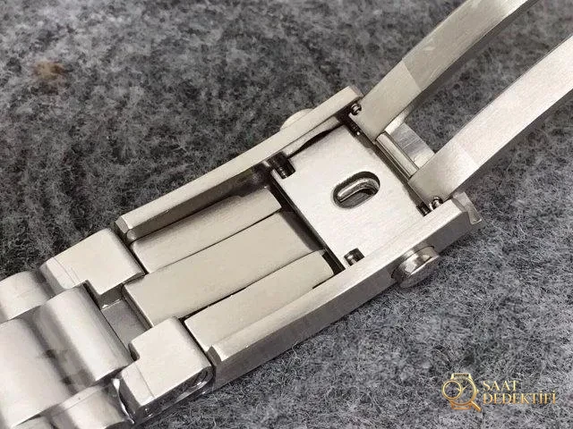 VS Factory Replika Omega Planet Ocean 600m Turuncu, Super Clone 8500 Mekanizmalı, Ücretsiz Turuncu Kauçuk Kayış Hediyeli - Bilezik Bakla Ayrımı ve Pim Yapısı