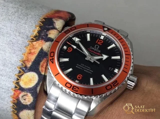 VS Factory Replika Omega Planet Ocean 600m Turuncu, Super Clone 8500 Mekanizmalı, Ücretsiz Turuncu Kauçuk Kayış Hediyeli - Kadran İbreleri ve Saniye Akışı