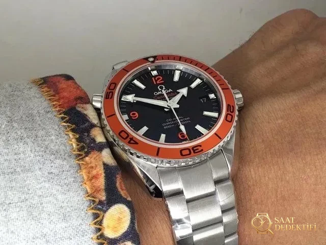 VS Factory Replika Omega Planet Ocean 600m Turuncu, Super Clone 8500 Mekanizmalı, Ücretsiz Turuncu Kauçuk Kayış Hediyeli - Mekanizma Çark Dizilimi ve Taş Yatakları