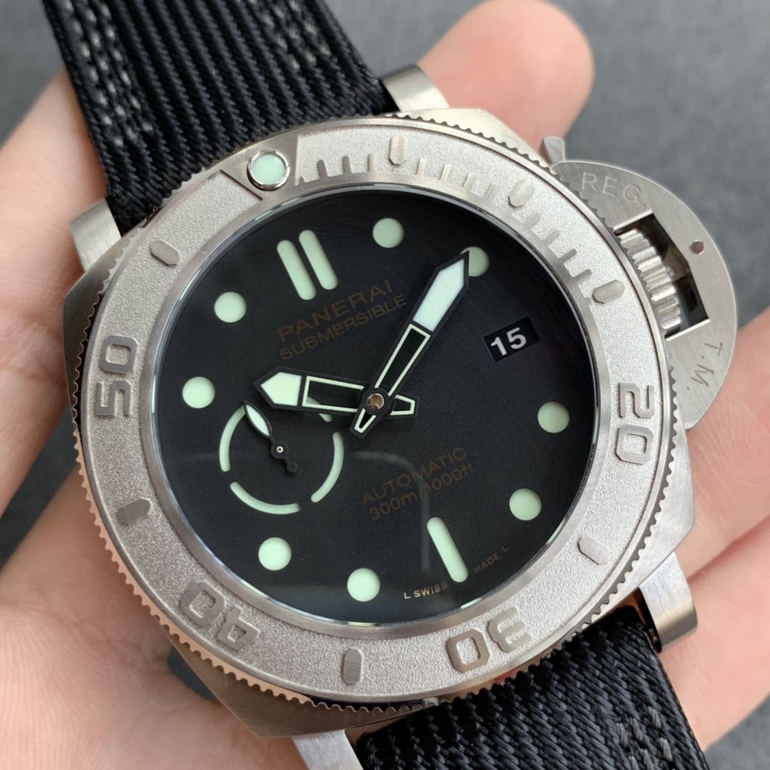 Replika Panerai Submersible Mike Horn