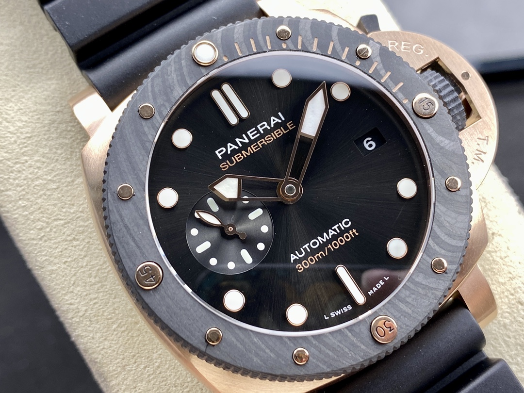 Replika Panerai Submersible PAM 1070