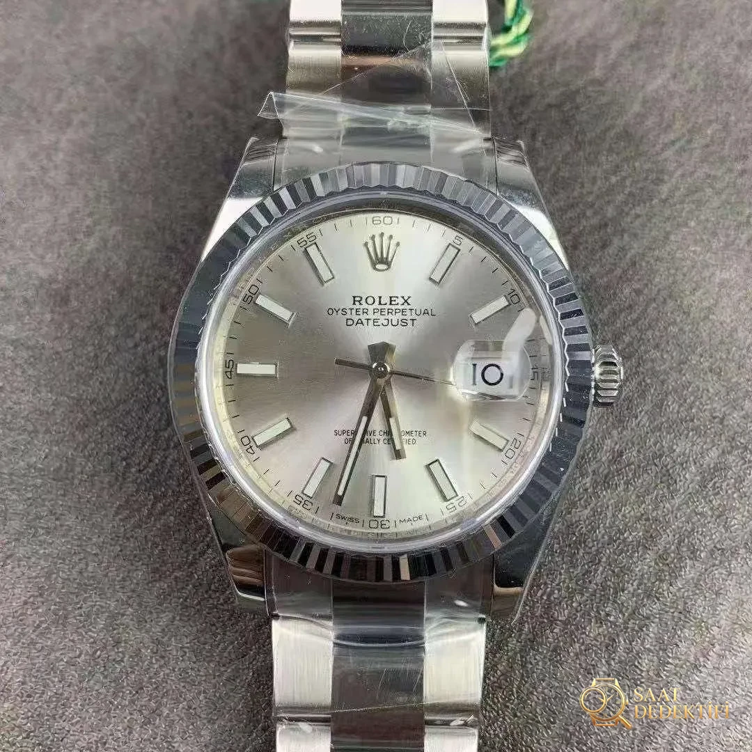 VS Factory Replica Rolex Datejust II Best Clone 3235 Movimiento Esfera plateada - Vista frontal y diseño de caja