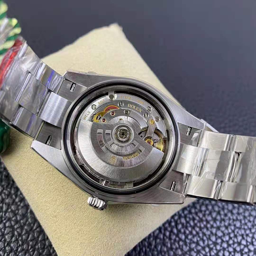 VS Factory Replika Rolex Datejust II En İyi Klon 3235 Mekanizmalı Gümüş Kadran — 11. fotoğraf