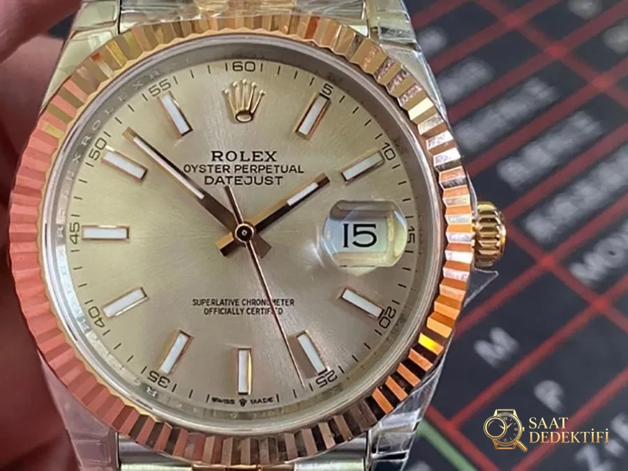 VS Factory Rolex 41 Datejust 126331-0010 Réplique de montre-bracelet - Montre VS - Couverture arrière et détail du mécanisme