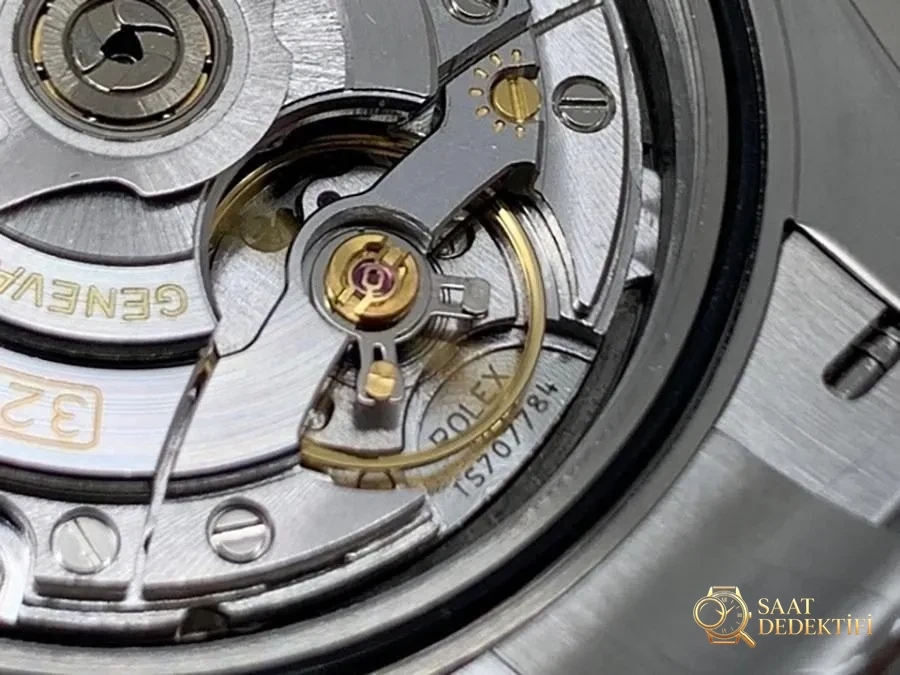VS Factory Rolex 41 Datejust Gri Kadran Replika Saat - VS - Fosfor ve Super-LumiNova Gece Görünümü