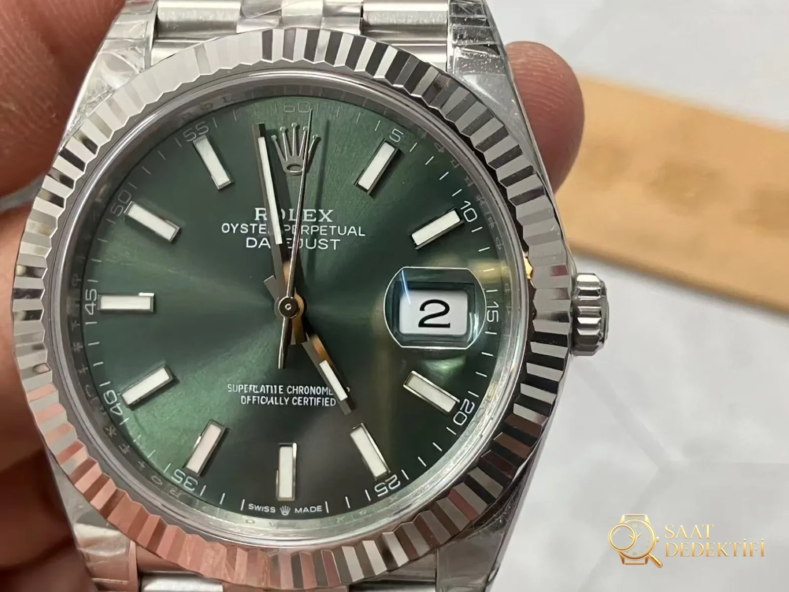 VS Factory Rolex 41 Datejust V2 nane yeşili renk, Dandong 3235 mekanizması — almaya değer mi? - Bilekte Duruş ve Kasa Orantısı