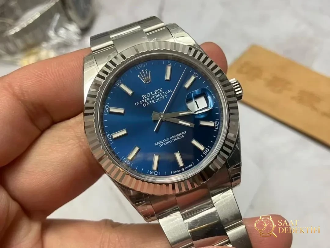 VS Factory Rolex 41 Datejust V2 Sürümü Güncellenen Beyaz Altın Tırtıklı Bezelin Kalitesi Nasıl? - Arka Kapak ve Mekanizma Detayı