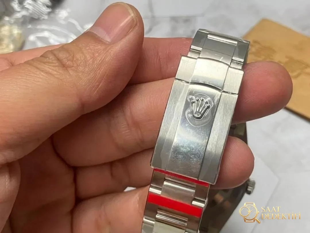 VS Factory Rolex 41 Datejust V2 Sürümü Güncellenen Beyaz Altın Tırtıklı Bezelin Kalitesi Nasıl? - Fosfor ve Super-LumiNova Gece Görünümü