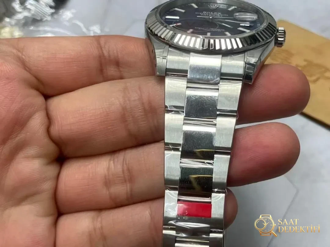 VS Factory Rolex 41 Datejust V2 Sürümü Güncellenen Beyaz Altın Tırtıklı Bezelin Kalitesi Nasıl? - Yan Profil ve Kordon Bağlantısı