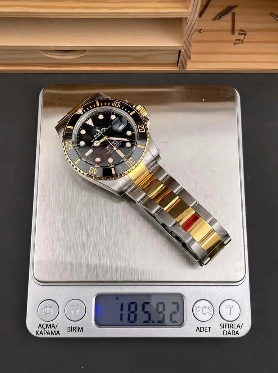 VS Factory Rolex 41 iki renk altın-çelik siyah Submariner, Dandong 3235 mekanizma, 186 g ağırlıkla işçiliği nasıl? - Kadran Detayı ve Bezel İşçiliği