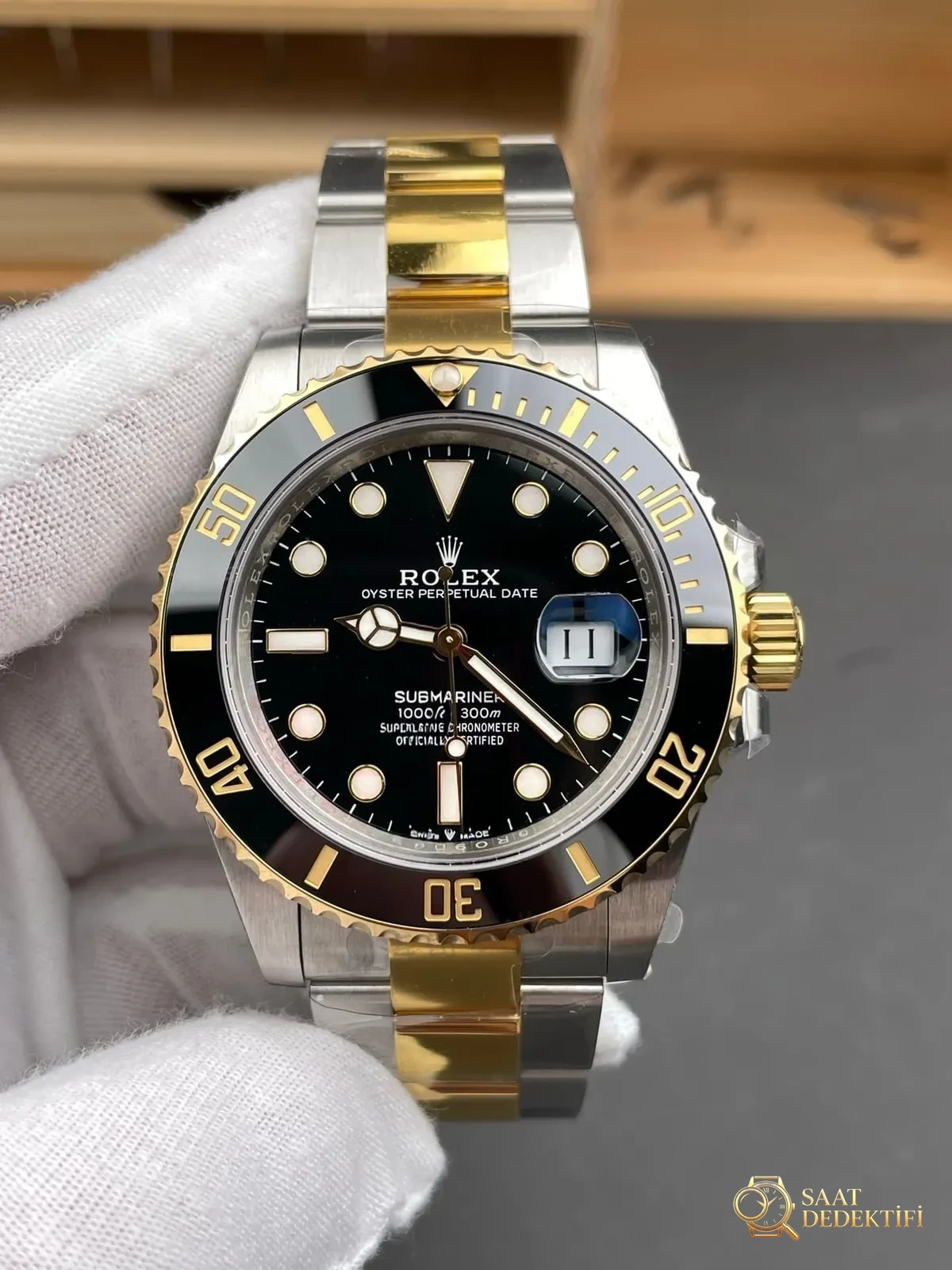 VS Factory Rolex 41 iki renk altın-çelik siyah Submariner, Dandong 3235 mekanizma, 186 g ağırlıkla işçiliği nasıl? - Kasa Profili ve Kurma Kolu İncelemesi