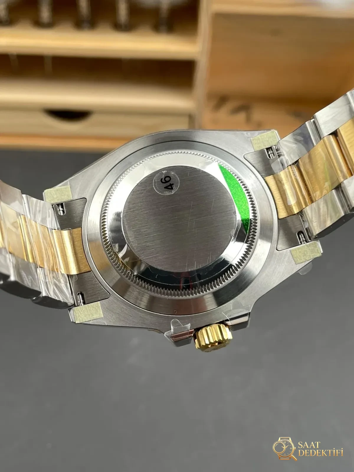 VS Factory Rolex 41 iki renk altın-çelik siyah Submariner, Dandong 3235 mekanizma, 186 g ağırlıkla işçiliği nasıl? - Fosfor ve Super-LumiNova Gece Görünümü