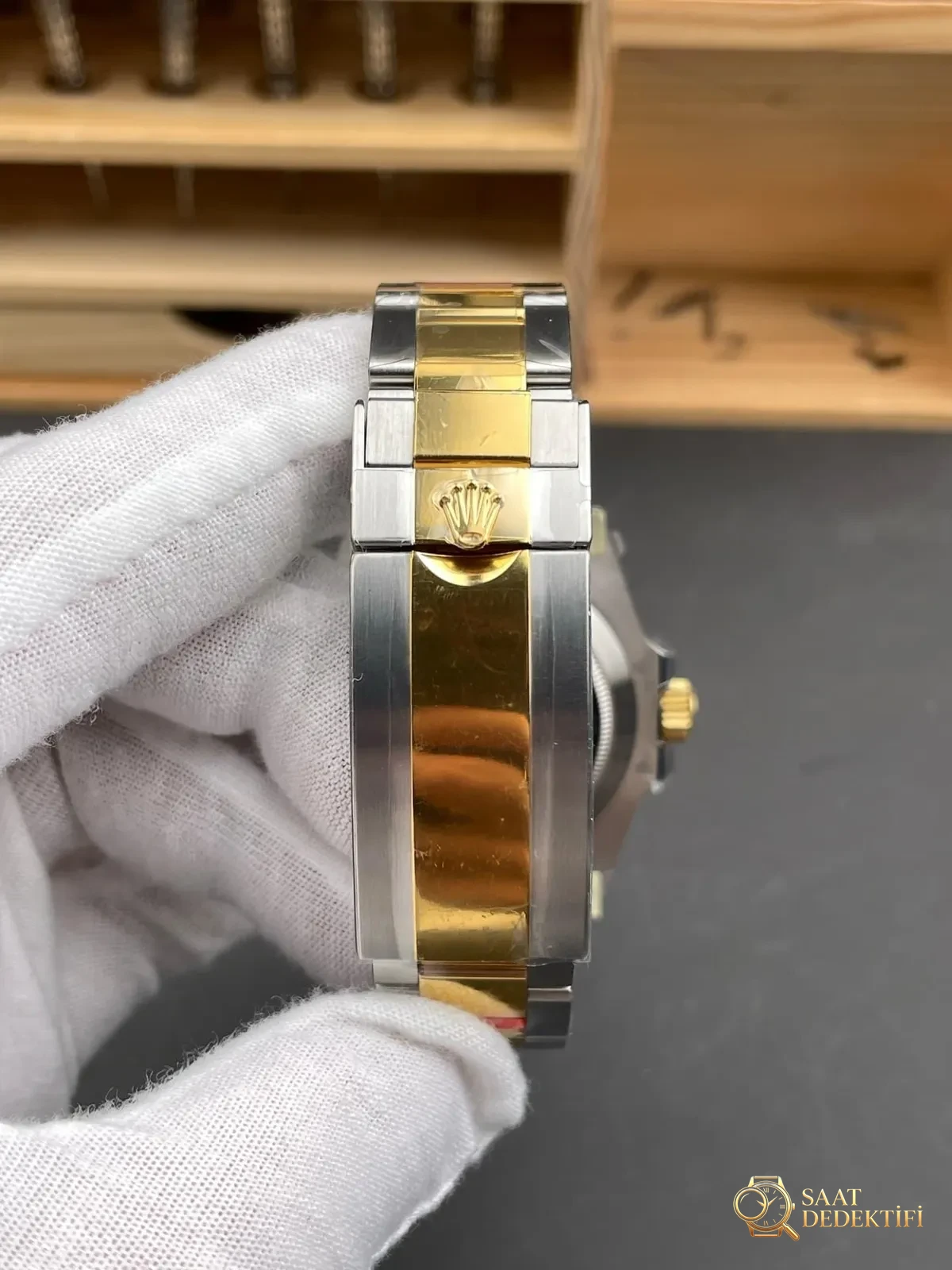 VS Factory Rolex 41 iki renk altın-çelik siyah Submariner, Dandong 3235 mekanizma, 186 g ağırlıkla işçiliği nasıl? - Mekanizma Zemberek ve Balans Detayı