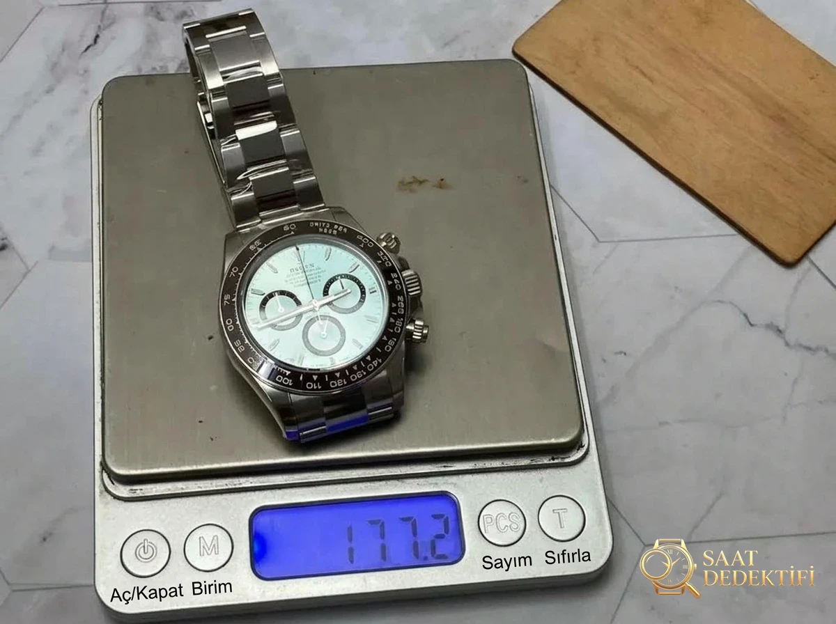 VS Factory Rolex ağırlık dengeli Buzul Mavisi Daytona: Dandong 4131 mekanizmasına yükseltildi, 177 grama çıktı, elde tam oturuyor, detaylar yerli yerinde - Kasa Profili ve Kurma Kolu İncelemesi
