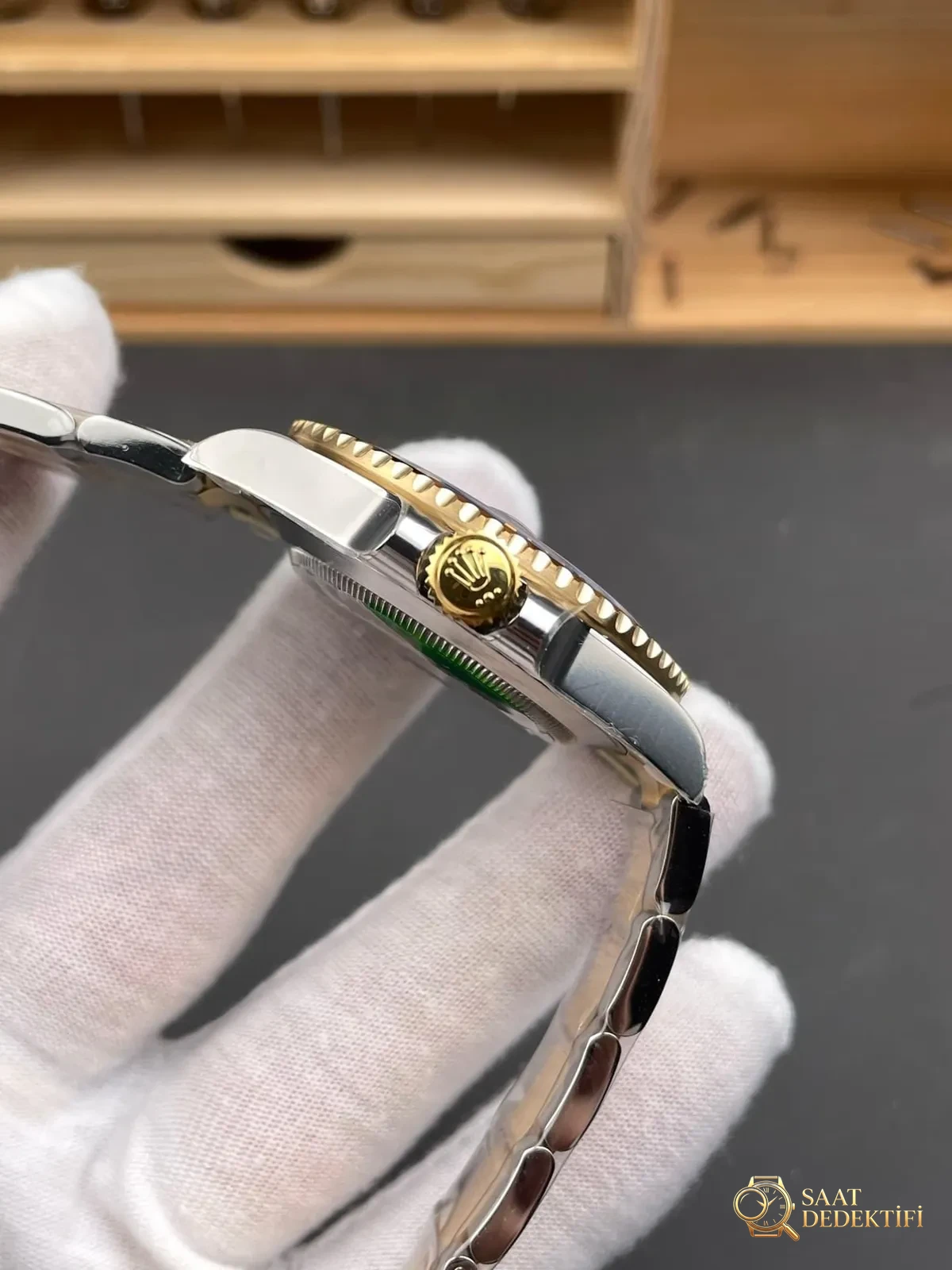 VS Factory Rolex balanslı ağırlıklı iki renkli altın mavi su hayaleti 41 mm, 186G ağırlığında; detay işçiliği nasıl? - Arka Kapak ve Mekanizma Detayı