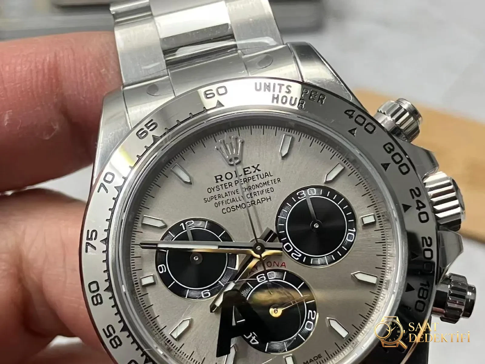 VS Factory Rolex beyaz altın Daytona v3 sürümü, Dandong 4131 mekanizması ve 184 g ağırlığıyla Clean ürününü geçebilir mi? - Makro Kadran ve İndeks İşçiliği