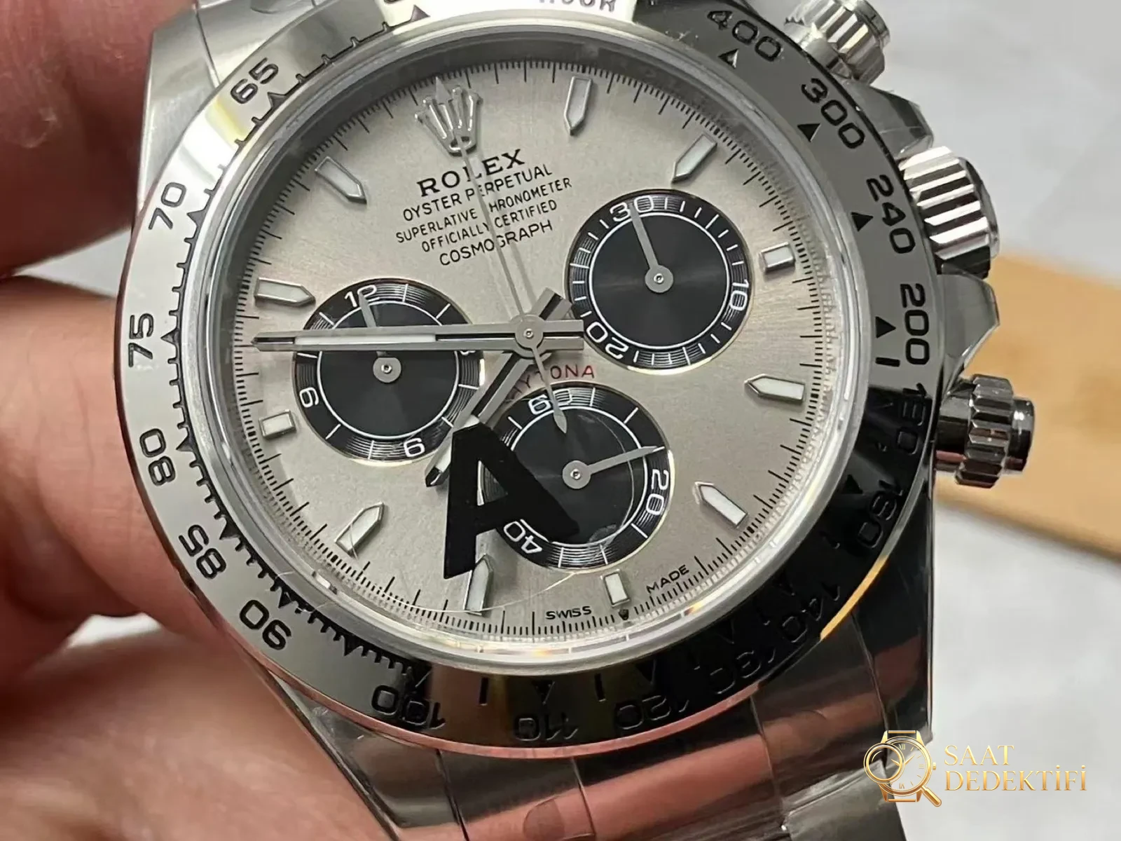 VS Factory Rolex beyaz altın Daytona v3 sürümü, Dandong 4131 mekanizması ve 184 g ağırlığıyla Clean ürününü geçebilir mi? - Klips Kilidi ve Lazer Damgalar
