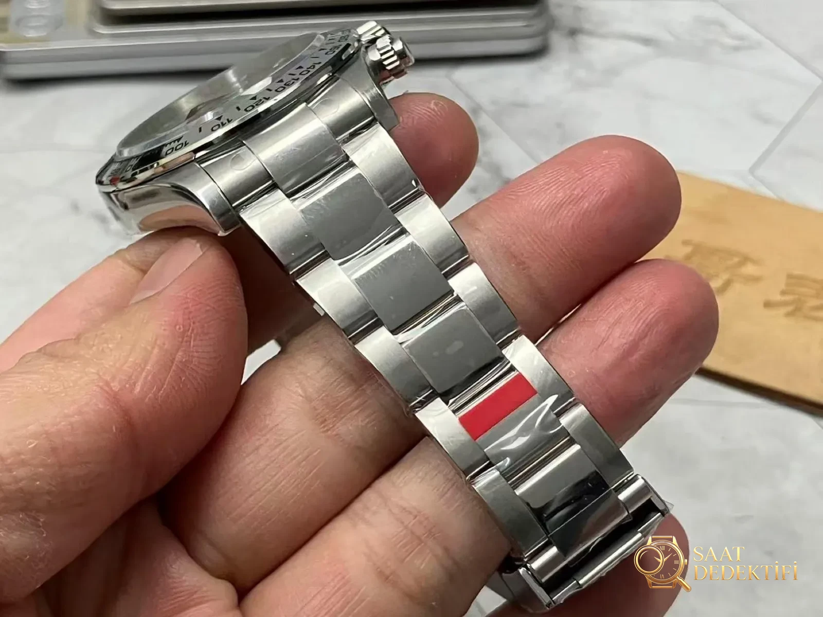 VS Factory Rolex beyaz altın Daytona v3 sürümü, Dandong 4131 mekanizması ve 184 g ağırlığıyla Clean ürününü geçebilir mi? - Tepe Koruması ve Ayar Fonksiyonu