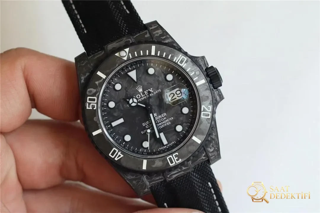 VS Factory Rolex Carbon Sea-Dweller Su Hayaleti DIW Karbon Fiber İncelemesi – Yüksek Çözünürlüklü Gerçek Çekim Detay Görselleri Ekli - Kasa Profili ve Kurma Kolu İncelemesi