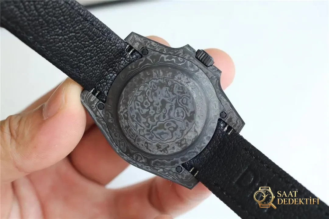 VS Factory Rolex Carbon Sea-Dweller Su Hayaleti DIW Karbon Fiber İncelemesi – Yüksek Çözünürlüklü Gerçek Çekim Detay Görselleri Ekli - Fosfor ve Super-LumiNova Gece Görünümü