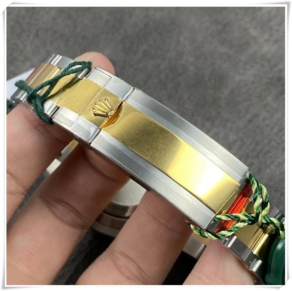 VS Factory Rolex çelik-altın (Two-Tone) Siyah Su Hayaleti 116613 altın kaplama sürüm ile elektrolizle kaplama arasındaki fark nedir? Rengi solar mı? — 8. fotoğraf