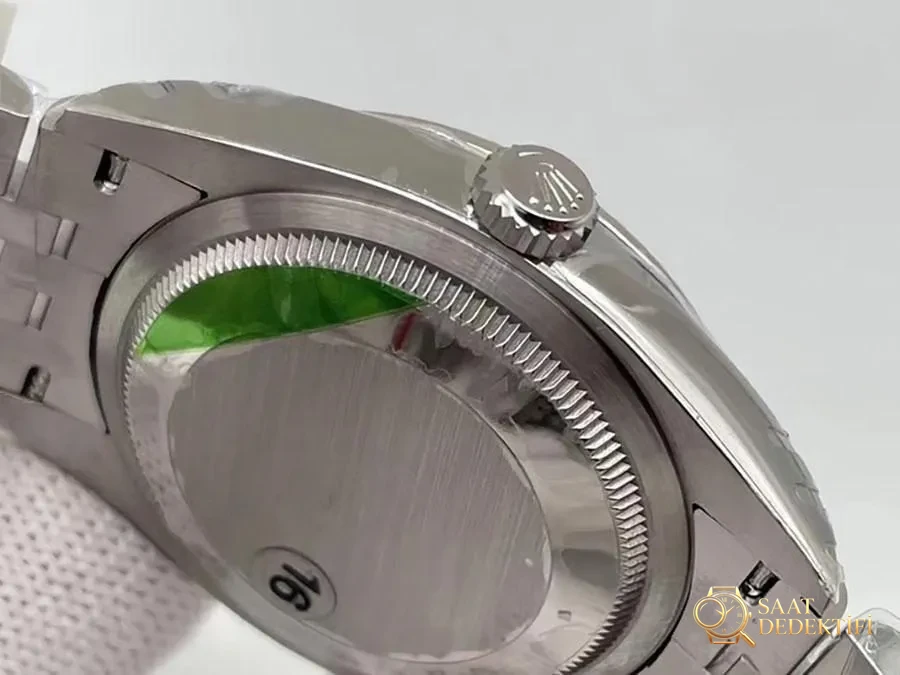 VS Factory Rolex Datejust 36 126234-0015 Replika Saat - VS Saat - Arka Kapak ve Mekanizma Detayı