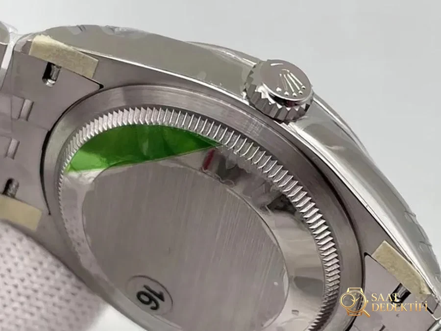 VS Factory Rolex Datejust 36 126234-0028 Replika Saat - VS Saat - Arka Kapak ve Mekanizma Detayı