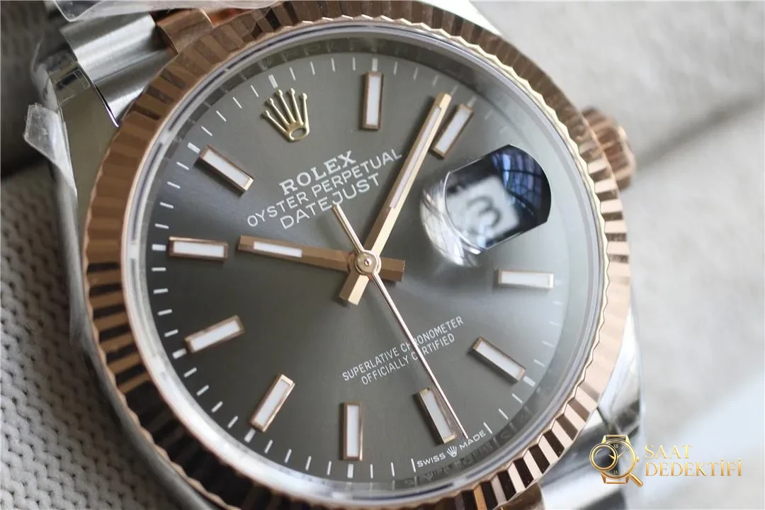 VS Factory Rolex Datejust 36 çelik-rose gold gri kadranlı m126231-0013 kalitesi nasıl? - Arka Kapak ve Mekanizma Detayı