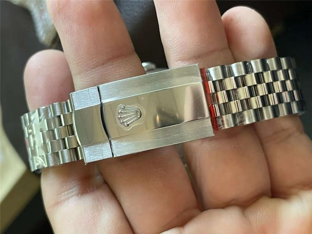 VS Factory Rolex Datejust 36 fildişi beyaz Roma rakamlı işçiliği nasıl? Bir bakışta sahte belli olur mu? — 13. fotoğraf