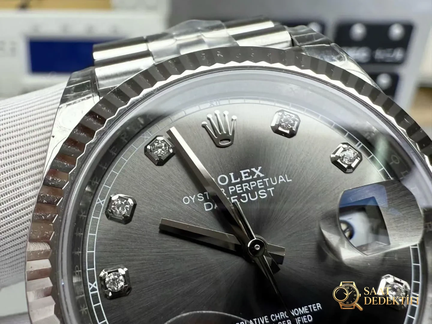 VS Factory Rolex Datejust 41 mm Gri Kadran Dandong 3235 Mekanizma İşçilik İncelemesi - Arka Kapak ve Mekanizma Detayı