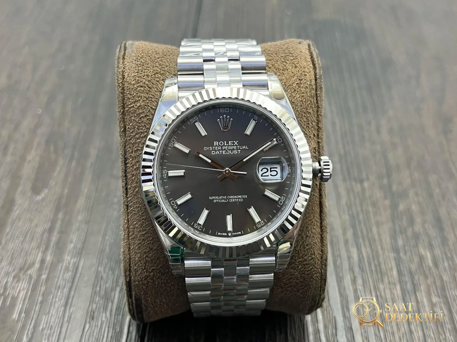 VS Factory Rolex Datejust 41mm Nane Yeşili Kadran Jubilee Bileşimi - ön görünüm