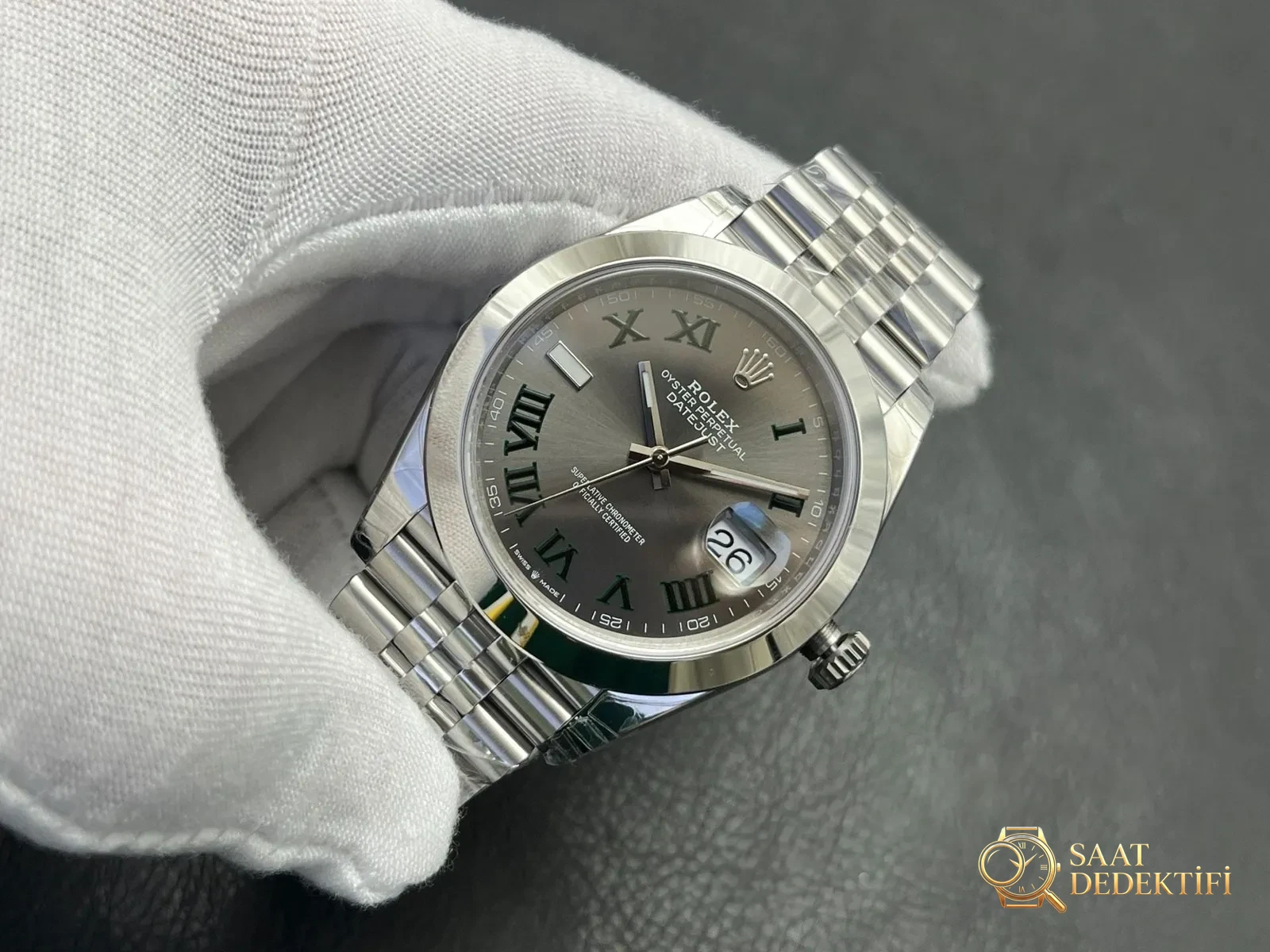 VS Factory Rolex Datejust 41mm Gümüş Kadran Klasik İş Adamı Saati İncelemesi - ön görünüm