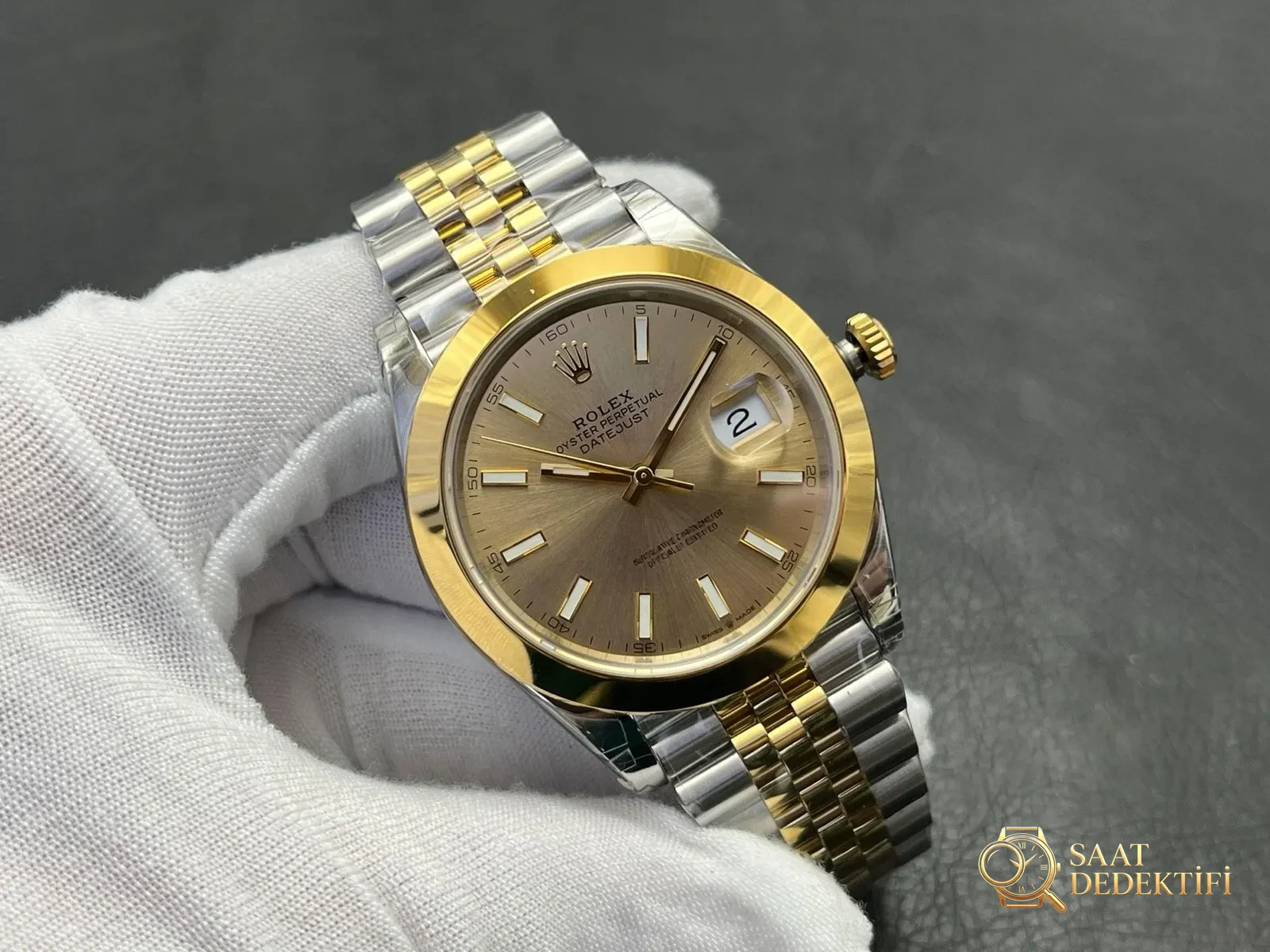 VS Factory Rolex Datejust 41mm Two Tone Sarı Altın Fluted Jubilee İncelemesi - ön görünüm