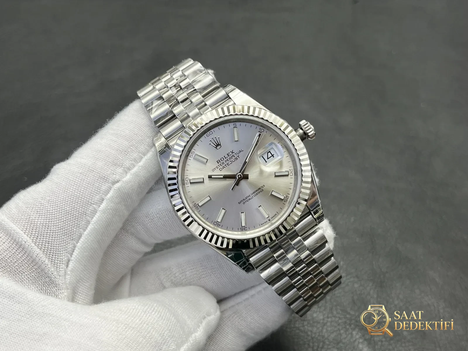 VS Factory Rolex Datejust 41mm Kadran Yazı Baskısı Mikroskop İncelemesi İncelemesi - ön görünüm
