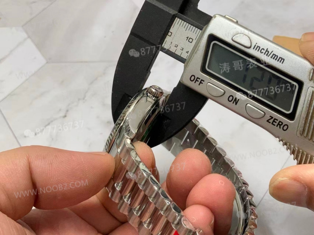 VS Factory Rolex Day-Date DD, içindeki Dandong 3255 mekanizmasına rağmen neden ağırlıklandırılmamış? — 18. fotoğraf