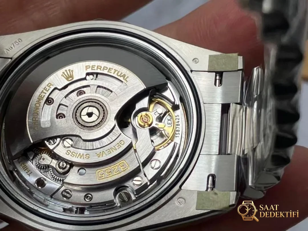 VS Factory Rolex Day-Date DD, içindeki Dandong 3255 mekanizmasına rağmen neden ağırlıklandırılmamış? - Tepe Kilit Mekanizması ve Conta Yapısı
