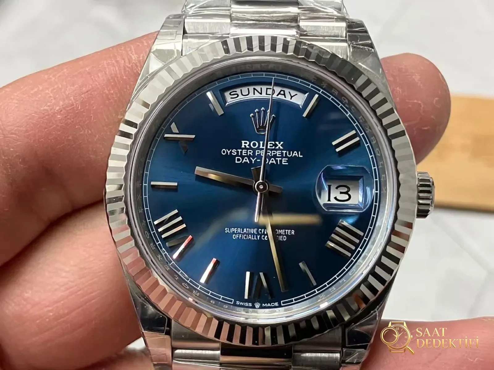 VS Factory Rolex Day-Date V2 ağırlıklı versiyon 182 gram, Dandong 3255 mekanizmasıyla diğer fabrikaları alt ediyor mu? - Arka Kapak ve Mekanizma Detayı