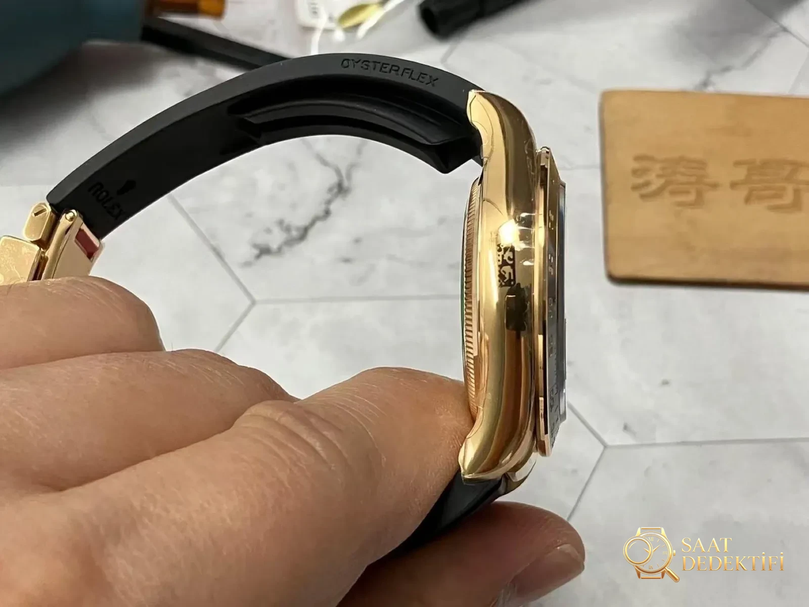 VS Factory Rolex Daytona Tiffany Mavisi, Dandong 4131 mekanizma, 137 g ağırlık: işçilik nasıl? - Yan Profil ve Kordon Bağlantısı