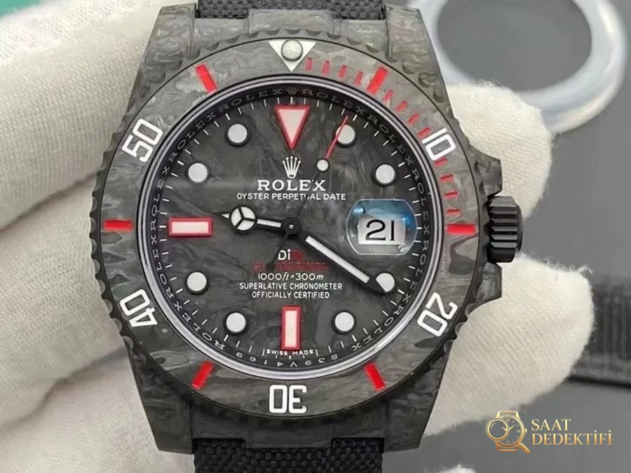 VS Factory Rolex DIW Karbon Fiber Kırmızı Model Replika Kol Saati - VS Saat - Kadran Detayı ve Bezel İşçiliği