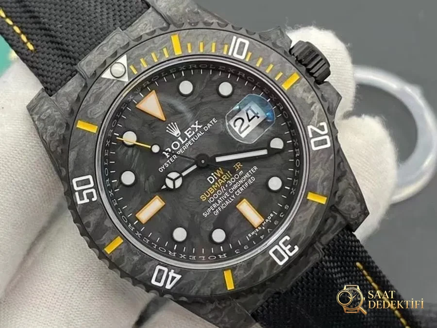 VS Factory Rolex DIW Karbon Fiber Sarı Model Replika Kol Saati - VS Saat - Kadran Detayı ve Bezel İşçiliği