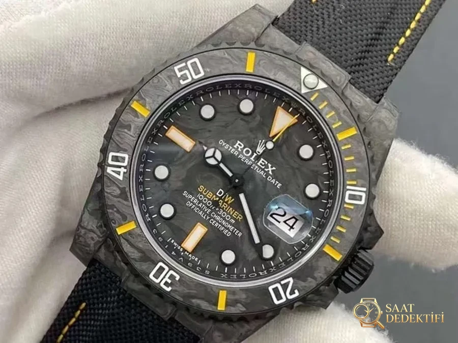 VS Factory Rolex DIW Karbon Fiber Sarı Model Replika Kol Saati - VS Saat - Kasa Profili ve Kurma Kolu İncelemesi