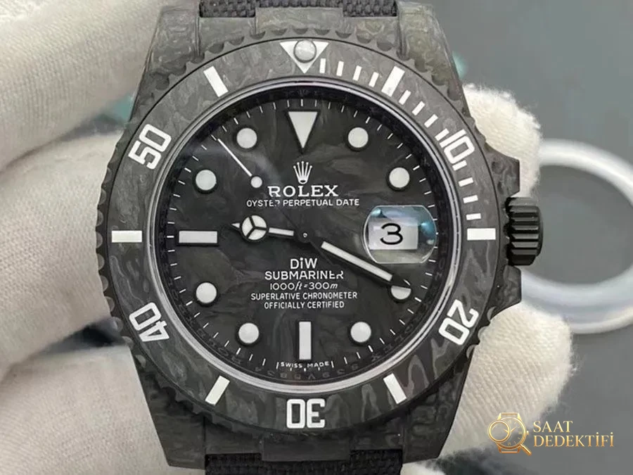 VS Factory Rolex DIW Karbon Fiber Siyah Replika Saat - VS Saat - Arka Kapak ve Mekanizma Detayı
