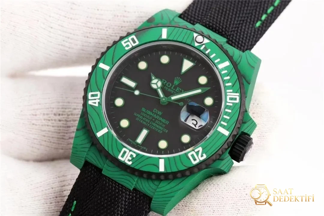 VS Factory Rolex DIW karbon fiber Yeşil Şeytan su geçirmez modelinin işçiliği nasıl? - Kasa Profili ve Kurma Kolu İncelemesi
