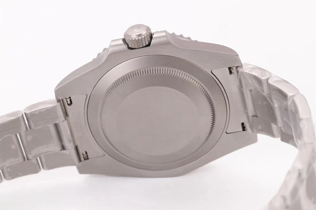 VS Factory Rolex DIW Submariner Tiffany Mavisi özel karbonfiber bezelin işçiliği nasıl? — 7. fotoğraf