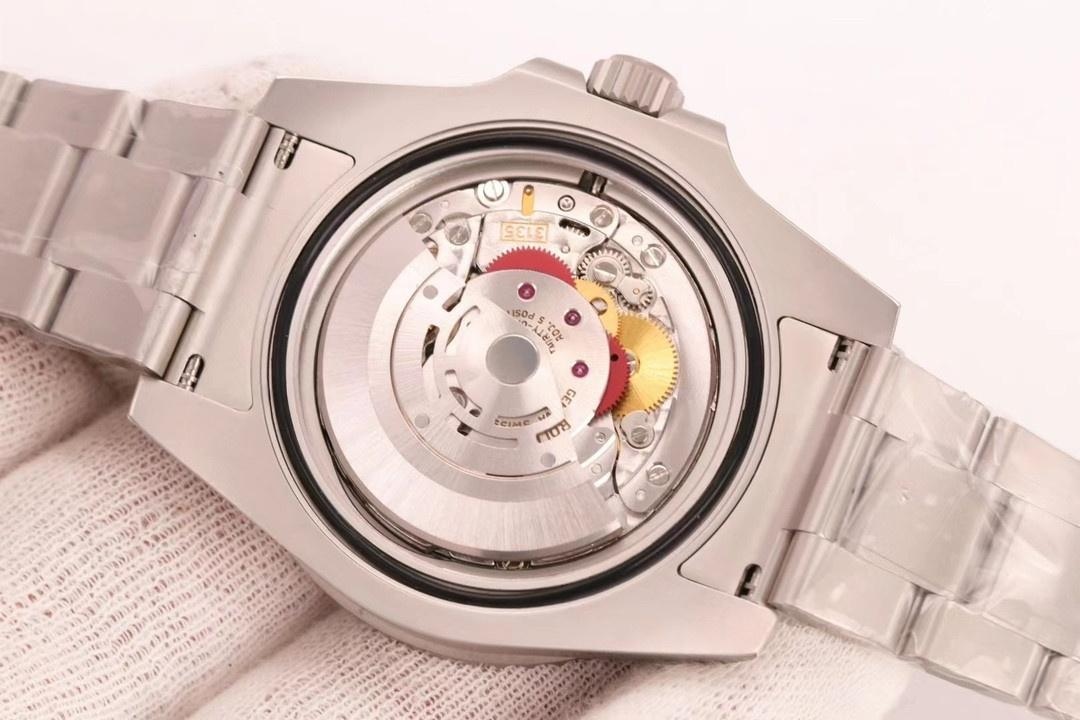 VS Factory Rolex DIW Submariner Tiffany Mavisi özel karbonfiber bezelin işçiliği nasıl? — 8. fotoğraf
