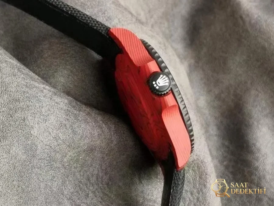 VS Factory Rolex DIW tam kırmızı karbon fiber replika kol saati - VS saat - Makro Kadran ve İndeks İşçiliği