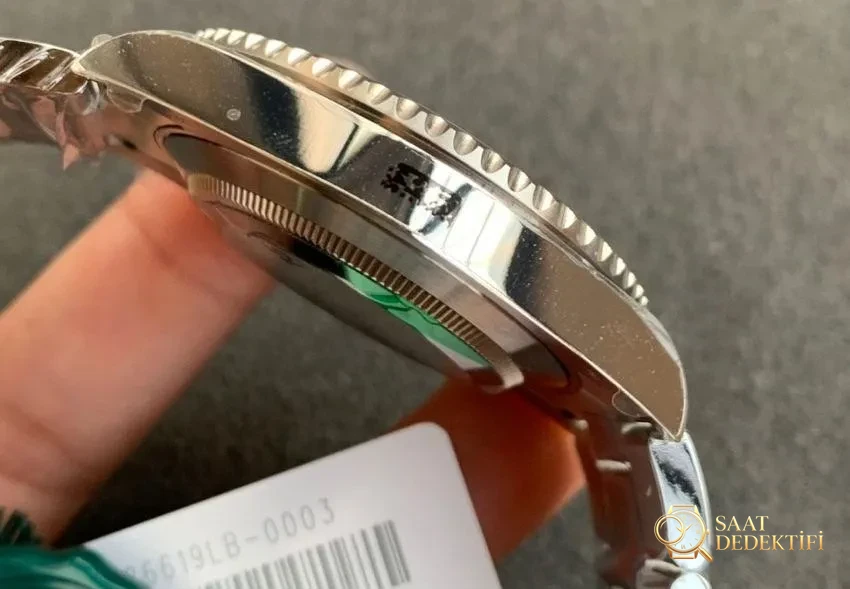 Unterschiede zwischen dem alten und dem neuen Modell Blue Water Ghost von VS Factory Rolex – Gehäuseboden und Uhrwerkdetails