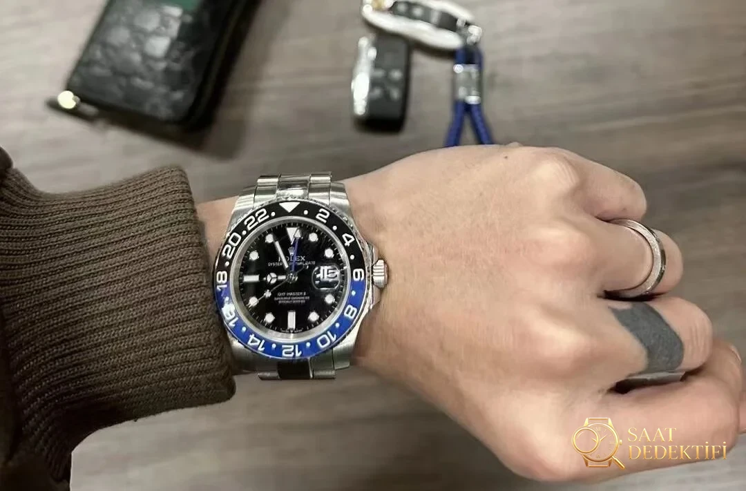 VS Factory GMT-Master II, вид на запястье Бэтмена