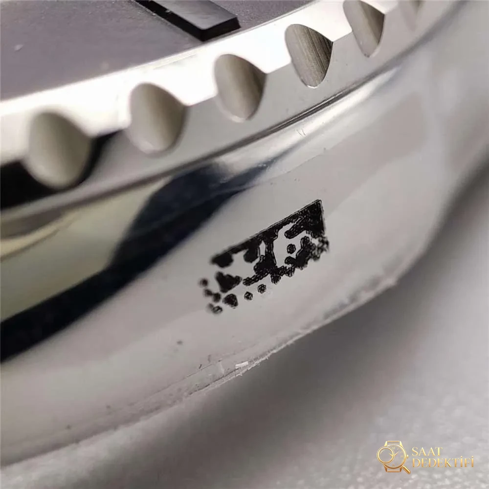 VS Factory Rolex kalitesi - Platin Yacht-Master 3235 mekanizma söküm incelemesi - Kasa Profili ve Kurma Kolu İncelemesi